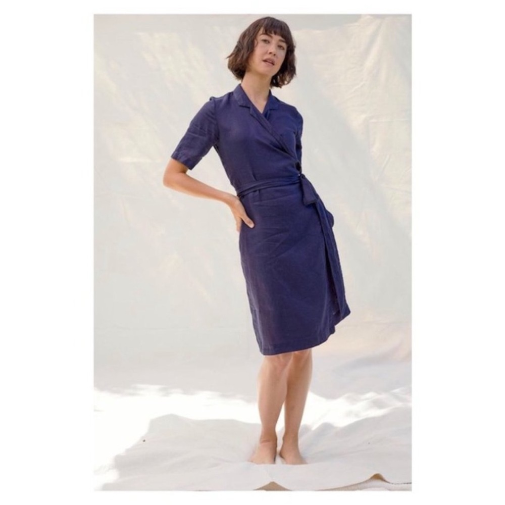 Rachael Harrah Linen Wrap Midi Dress in navy blue size small quiet luxury airy‎